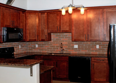 3Interior-brick-wall-and-kitchen